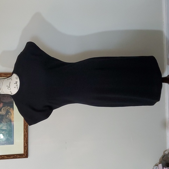 Kasper LBD with flared shoulders - Picture 1 of 9